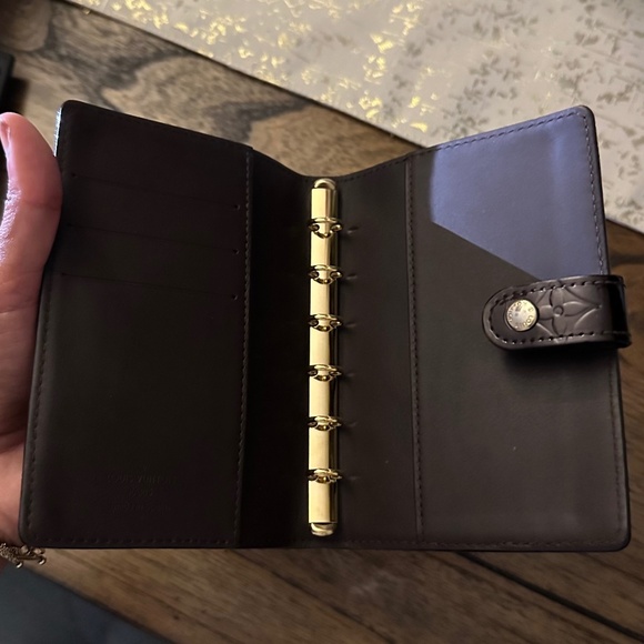LV Vernis Agenda/Passport w/Dust Bag PM - Picture 5 of 9
